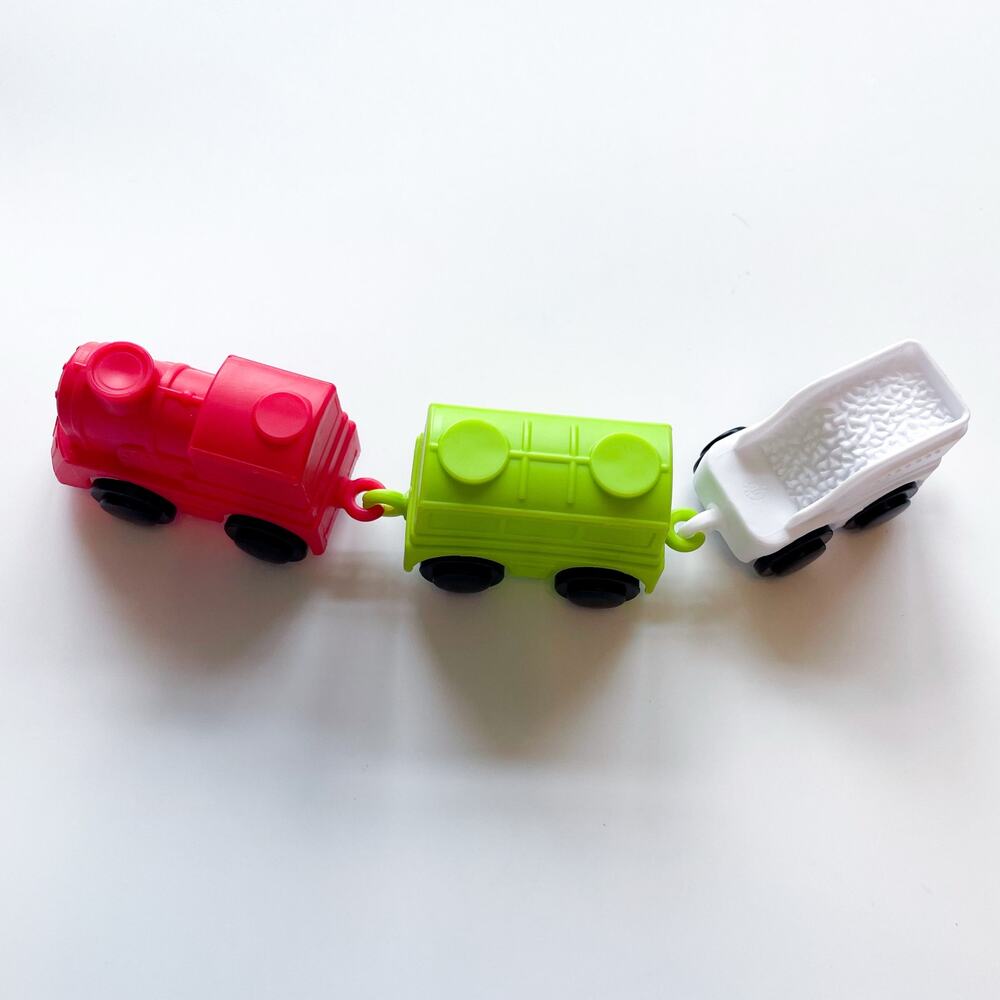 Step 2 My First Christmas Tree Plastic Train Replacement Part 3 Cars